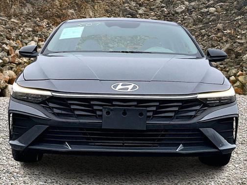2025 Hyundai ELANTRA Sport