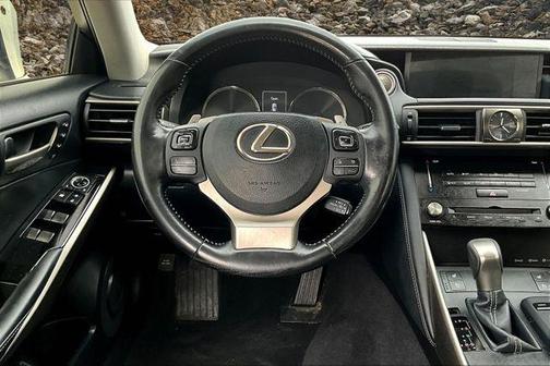 2018 Lexus IS 300 Base