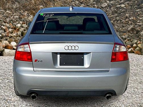 2004 Audi S4 4.2 quattro
