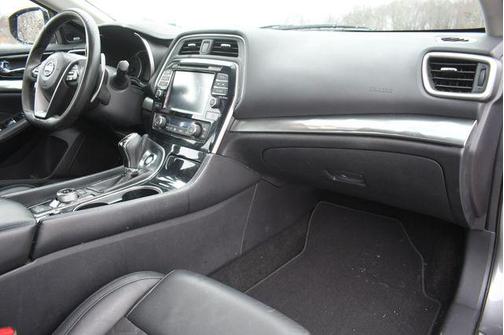2017 Nissan Maxima 3.5 SR