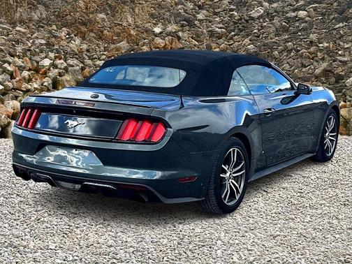 2016 Ford Mustang EcoBoost Premium