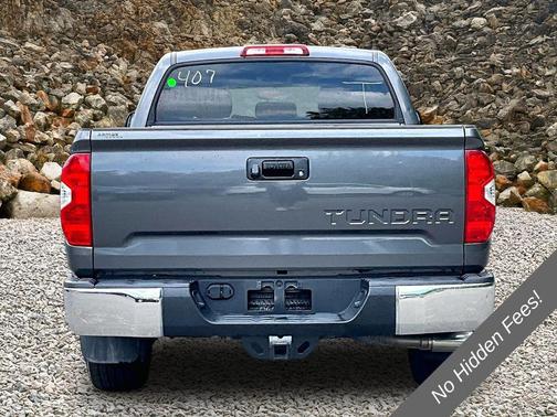 Magnetic Gray Metallic 2016 Toyota Tundra SR5