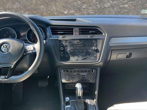 2020 Volkswagen Tiguan 2.0T SE 4MOTION