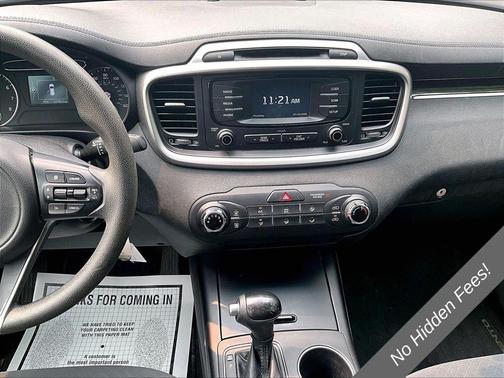 Platinum Graphite 2017 Kia Sorento LX