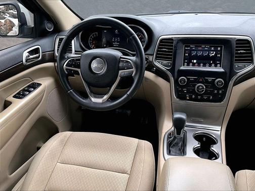 2018 Jeep Grand Cherokee Laredo
