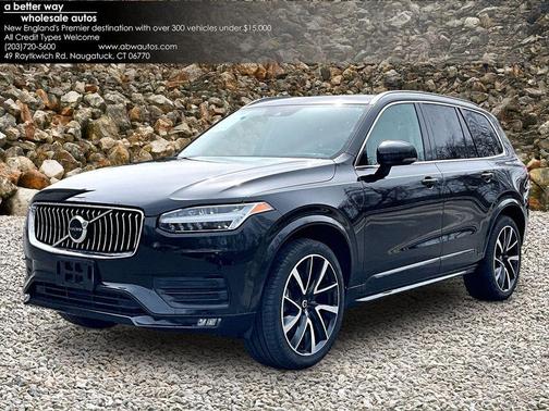 Onyx Black Metallic 2021 Volvo XC90 T6 Momentum
