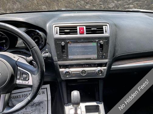 Crystal White Pearl 2017 Subaru Outback 3.6R Limited