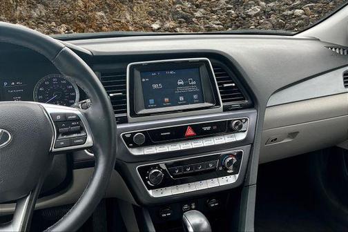 2018 Hyundai SONATA SEL