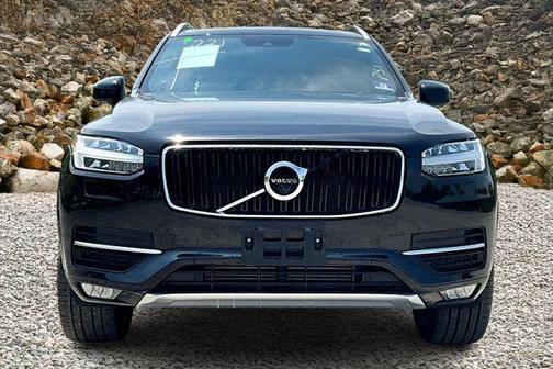 2019 Volvo XC90 T6 Momentum