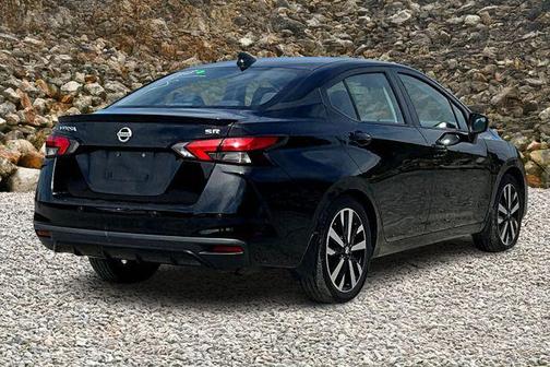 2021 Nissan Versa 1.6 S