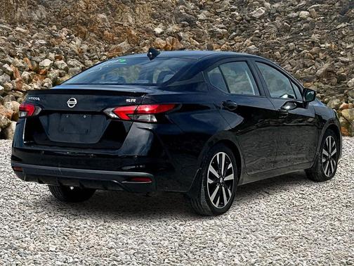 2021 Nissan Versa 1.6 S