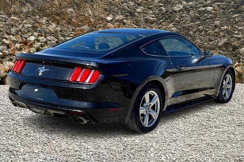 2016 Ford Mustang V6