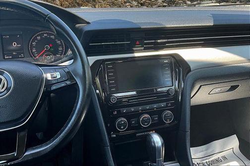 2020 Volkswagen Passat 2.0T SE