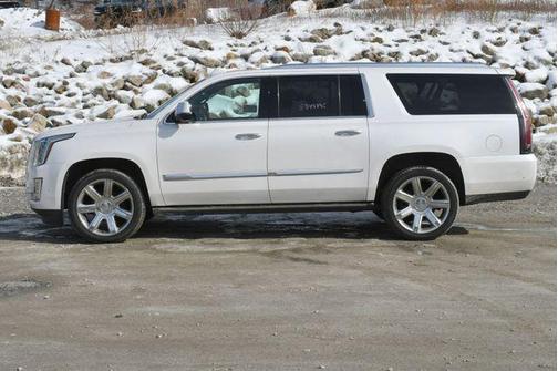 2018 Cadillac Escalade ESV Premium Luxury