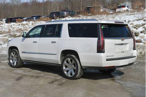2018 Cadillac Escalade ESV Premium Luxury