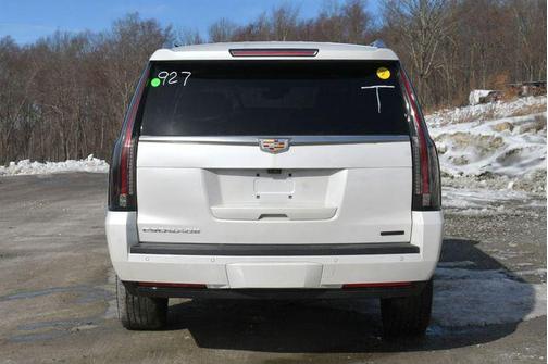 2018 Cadillac Escalade ESV Premium Luxury