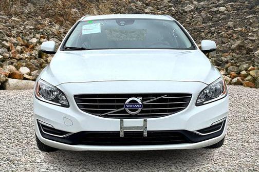2017 Volvo V60 T5 Premier