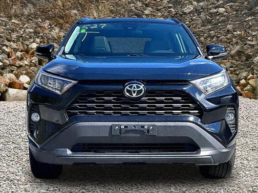 Midnight Black Metallic 2021 Toyota RAV4 XLE Premium