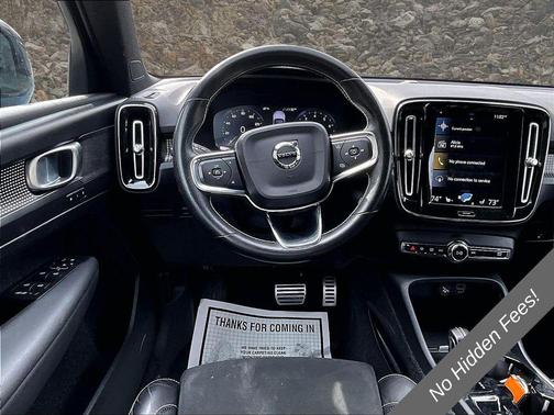 Blue Metallic 2021 Volvo XC40 T5 R-Design
