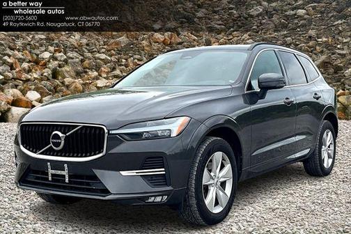 2022 Volvo XC60 Momentum