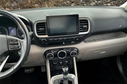 2020 Hyundai VENUE SEL