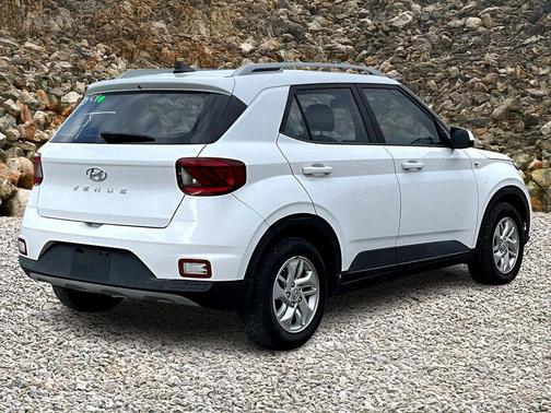 2020 Hyundai VENUE SEL