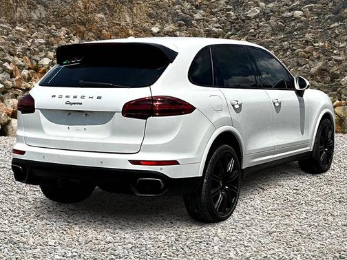 2018 Porsche Cayenne Platinum Edition