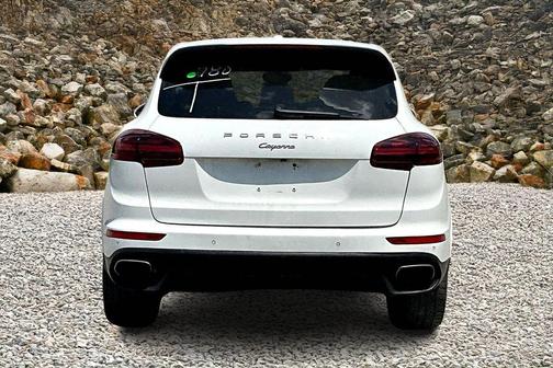 2018 Porsche Cayenne Platinum Edition