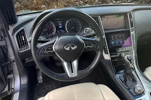 2017 INFINITI Q60 3.0T Premium