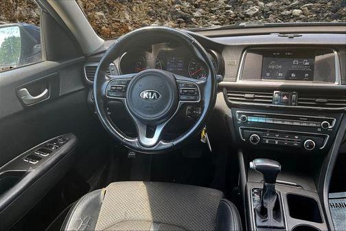 2018 Kia Optima S