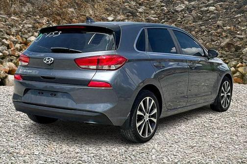 2019 Hyundai Elantra GT Base