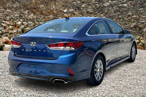 2018 Hyundai SONATA SE