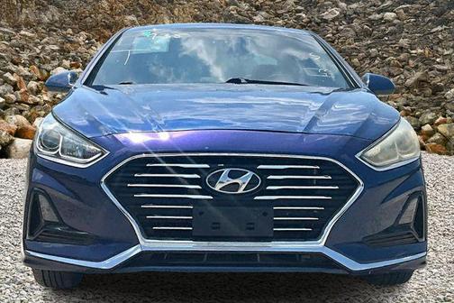 2018 Hyundai SONATA SE