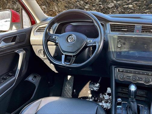 2019 Volkswagen Tiguan 2.0T SEL