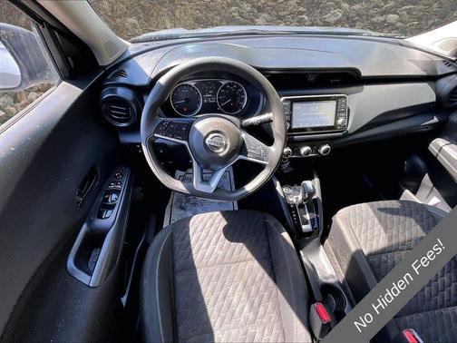 Gun Metallic 2021 Nissan Kicks S