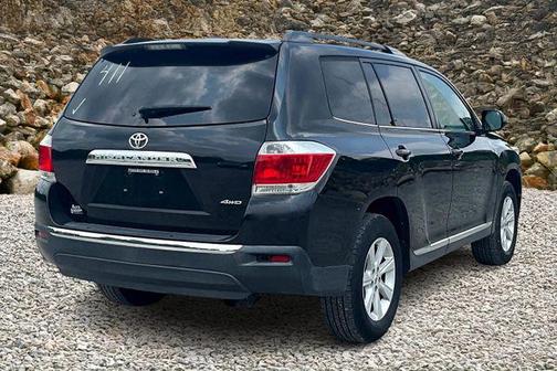 2012 Toyota Highlander SE