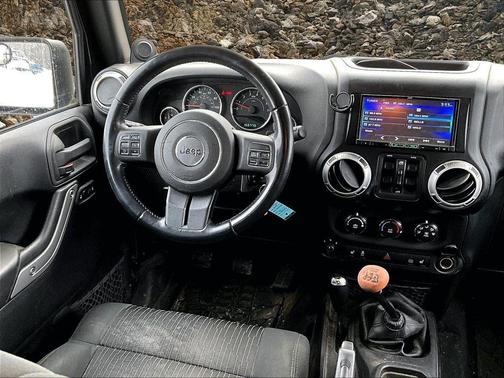 2012 Jeep Wrangler Unlimited Sahara