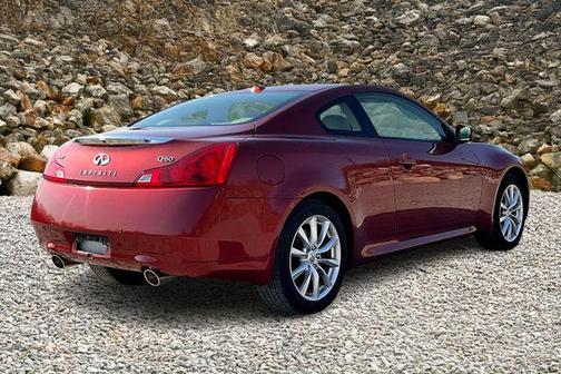 2014 INFINITI Q60 Base