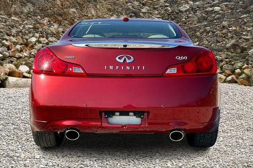 2014 INFINITI Q60 Base