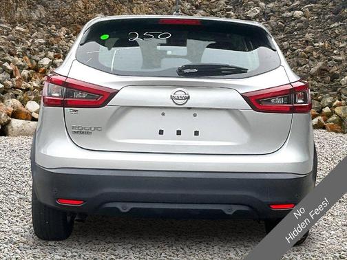 Brilliant Silver Metallic 2021 Nissan Rogue Sport S