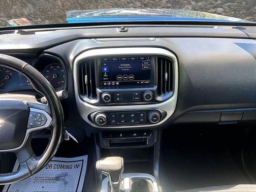 Pacific Blue Metallic 2020 Chevrolet Colorado LT