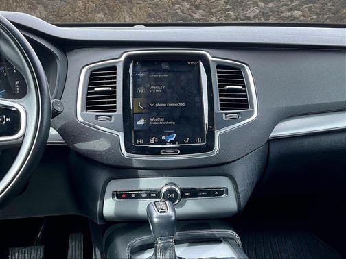 2021 Volvo XC90 T5 Momentum