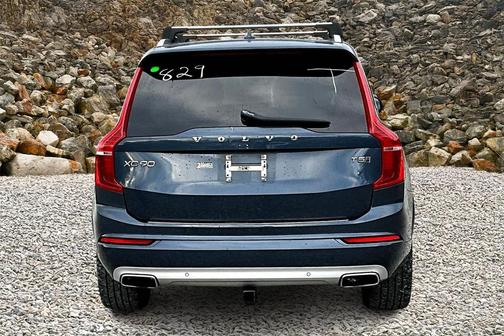 2021 Volvo XC90 T5 Momentum