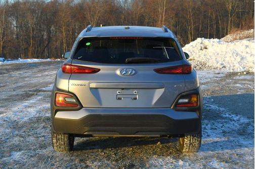 2021 Hyundai KONA SEL