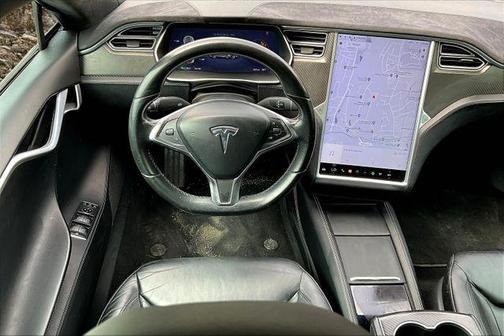 2015 Tesla Model S 90D