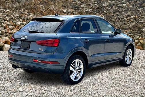 2017 Audi Q3 2.0T Premium