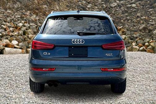 2017 Audi Q3 2.0T Premium