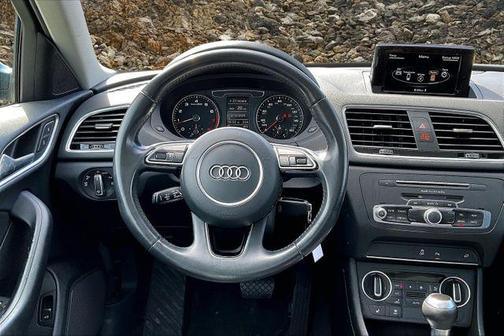 2017 Audi Q3 2.0T Premium
