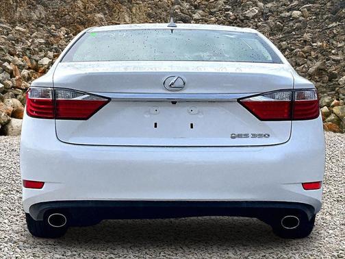 White 2013 Lexus ES 350 Base