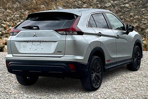 2022 Mitsubishi Eclipse Cross LE